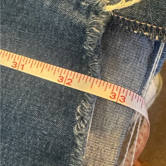 MOTHER The Insider Crop Hem Jeans in Trouble Maker - Picture 11 of 16